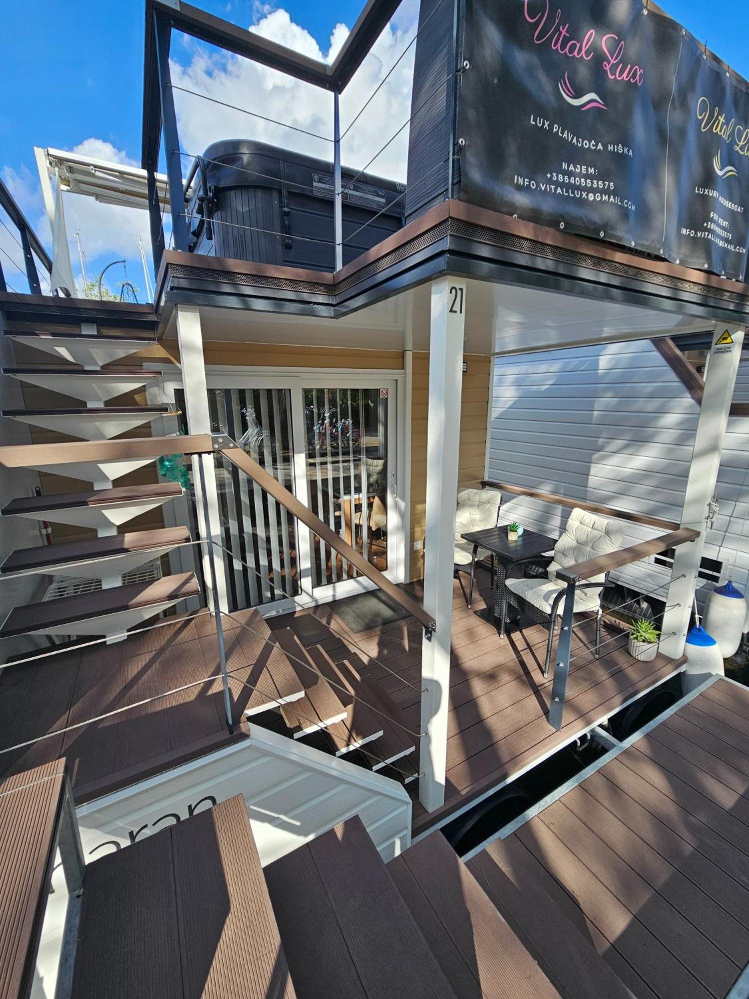 Floating Sea House - Vital Lux Portoroz Bagian luar foto